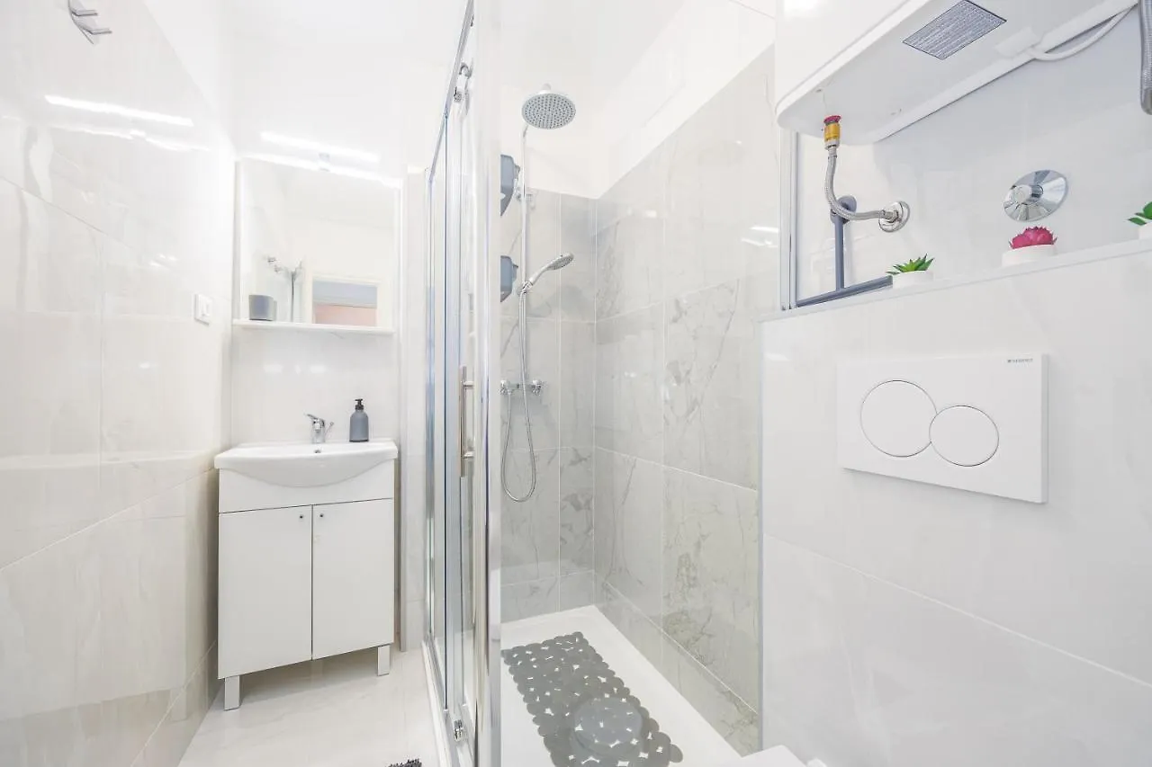 Sunny Apartment Ili Near Amfiteatar Pola